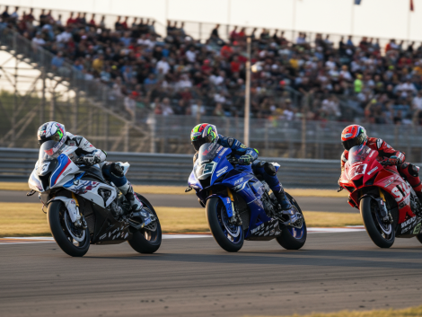 suivez en direct les 24 heures motos avec bmw, yamaha, suzuki et plus encore. découvrez l'évolution du classement en temps réel et ne manquez aucune action sur la piste.
