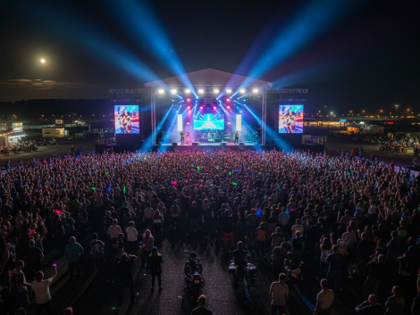 vivez le moto gp - grand prix de france avec des concerts, des spectacles mécaniques impressionnants et des rencontres exclusives avec les pilotes. une expérience unique à ne pas manquer !