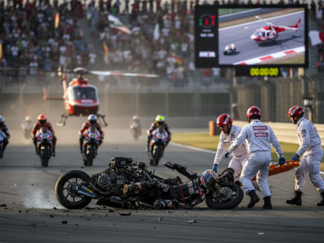 découvrez le témoignage poignant de johann zarco sur son terrible accident avec honda et la douleur intense qu'il a vécue lors de cette épreuve.