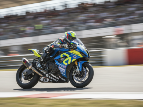 découvrez le nouveau talent révélé par le junior team pour la prochaine épreuve du championnat de france superbike. suivez les performances et les ambitions de cette étoile montante de la moto.