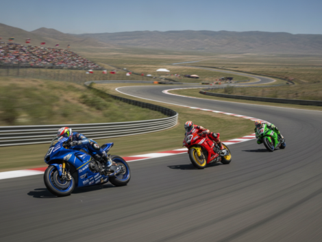 découvrez la passion et la liberté que procure la moto. plongez dans notre page 2 pour explorer des articles, conseils et récits dédiés aux amoureux de la route.